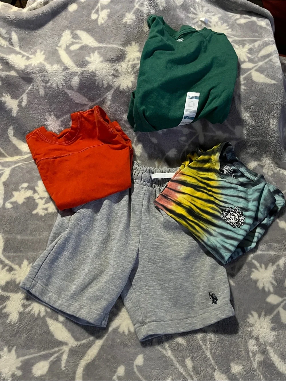Bundle 4Pc Big BOYS Sz  SM -US Polo Knit Shorts & Eighty Eight, & 2 Old Navy Tee